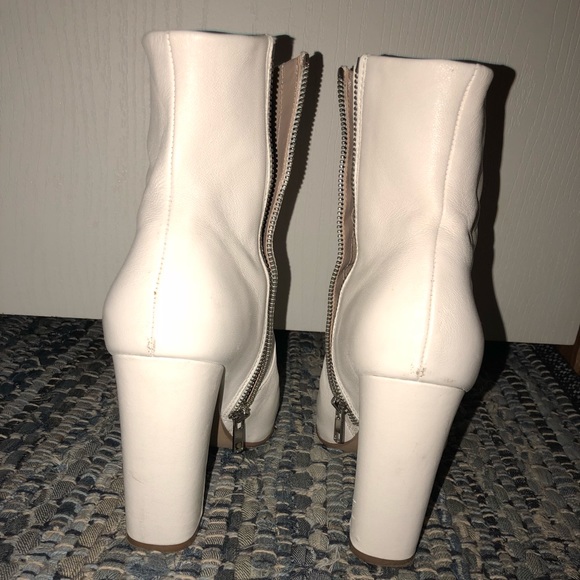 Steve Madden White Booties - Picture 2 of 3